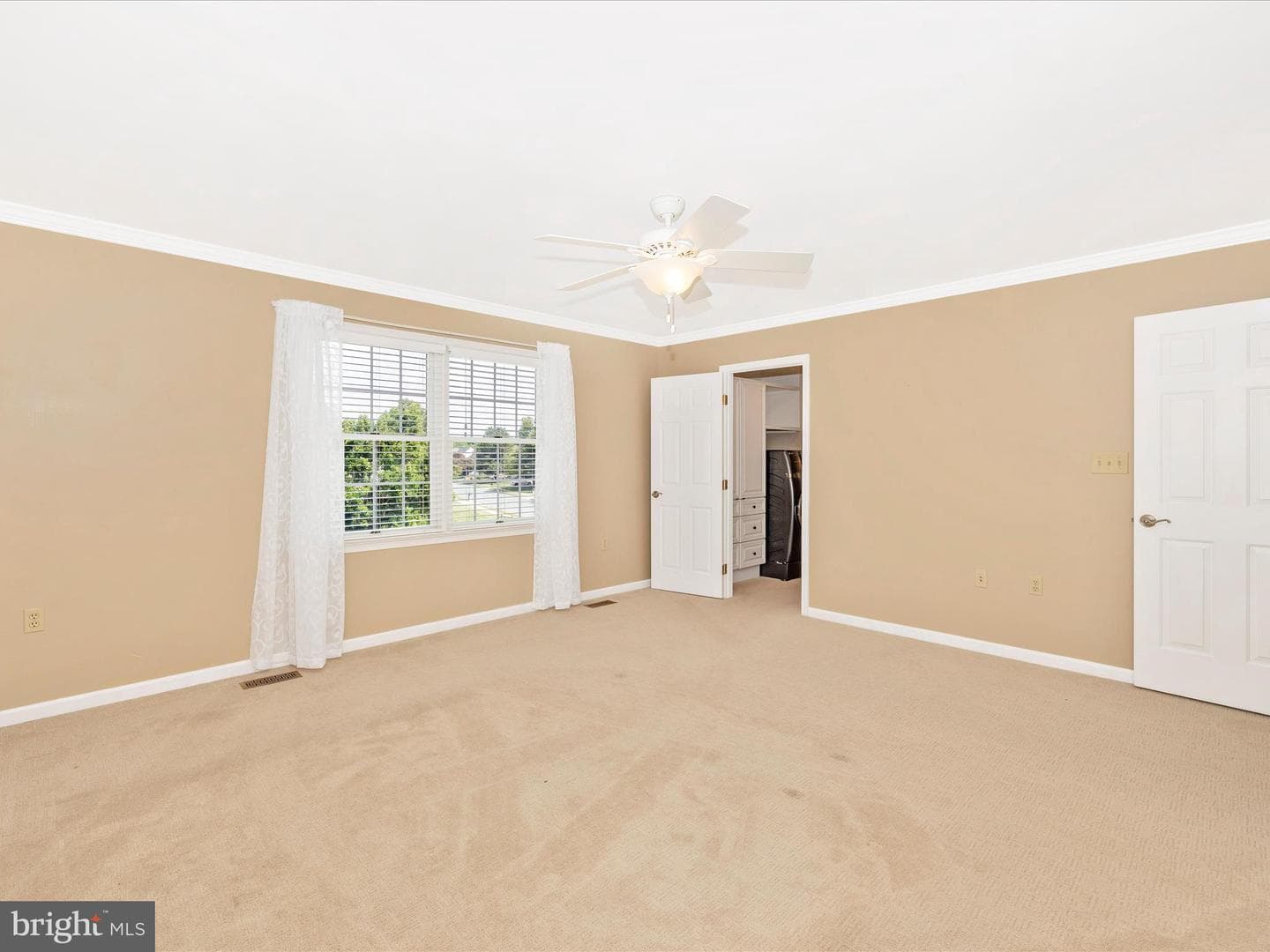 276 Maplewood Place photo 25
