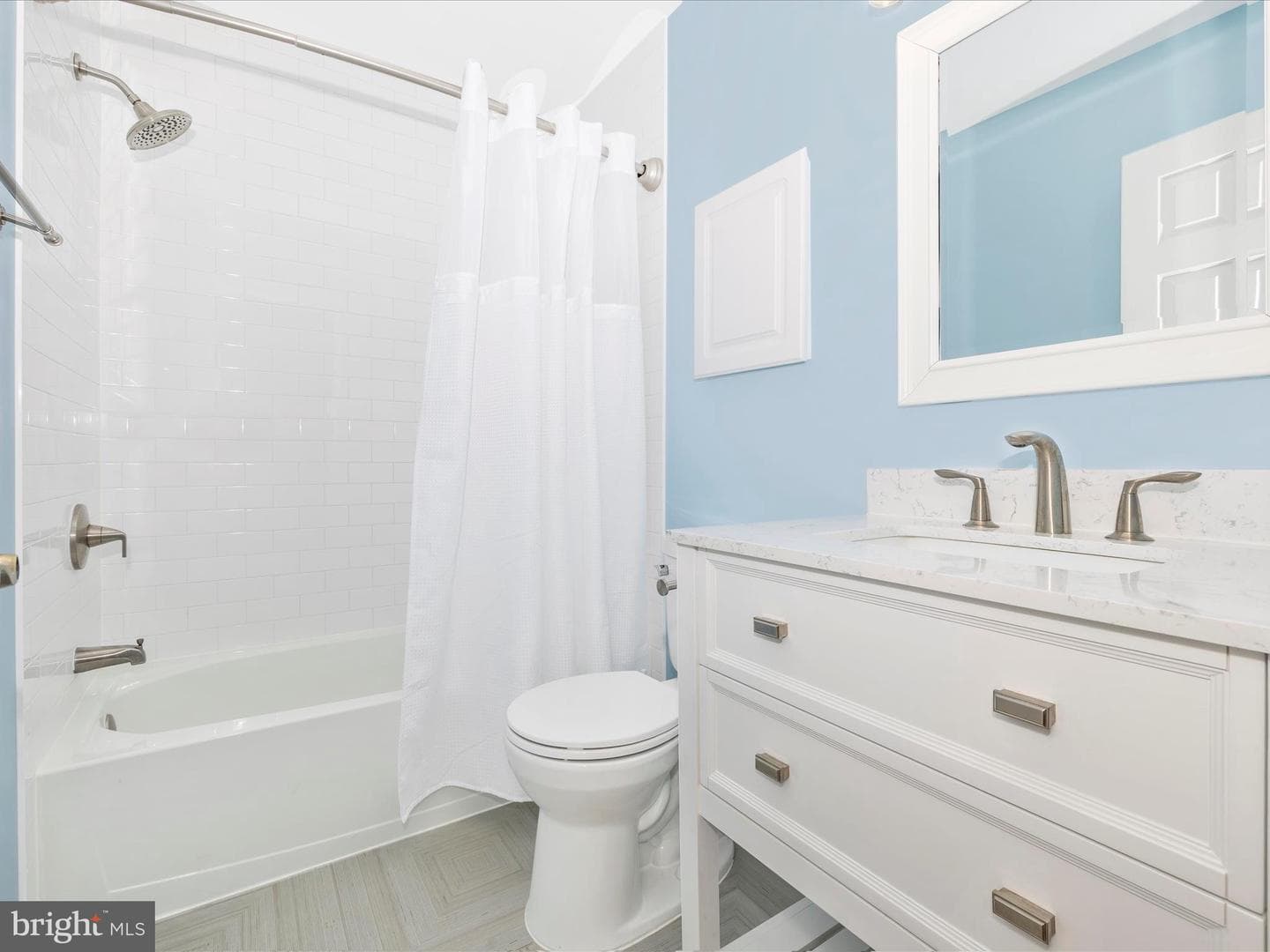 276 Maplewood Place photo 38