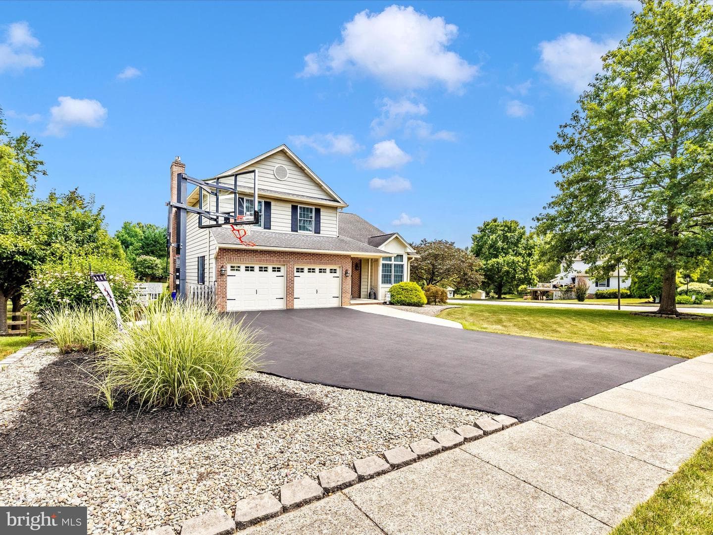 276 Maplewood Place photo 49