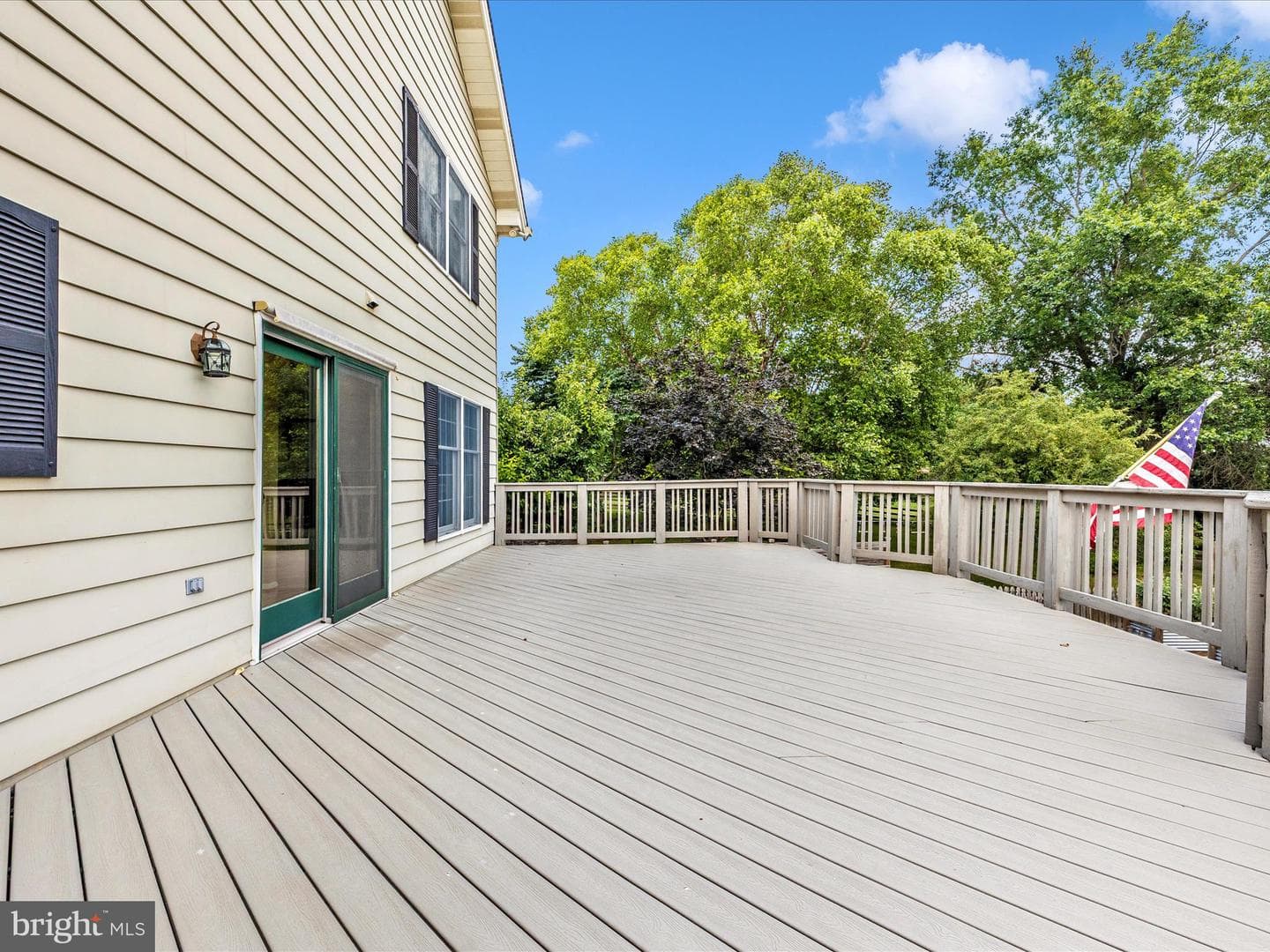 276 Maplewood Place photo 53