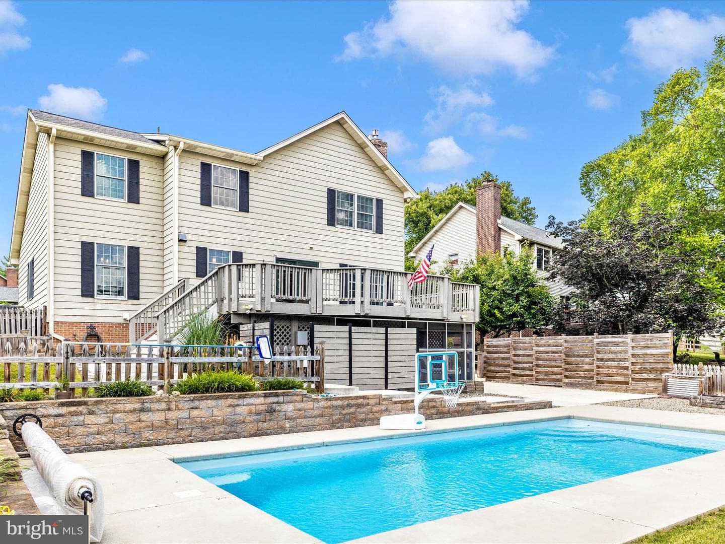 276 Maplewood Place photo 55