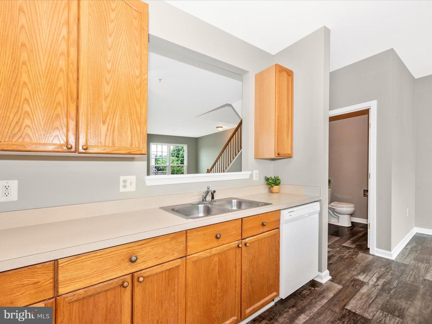 2430 Huntwood Court photo 22