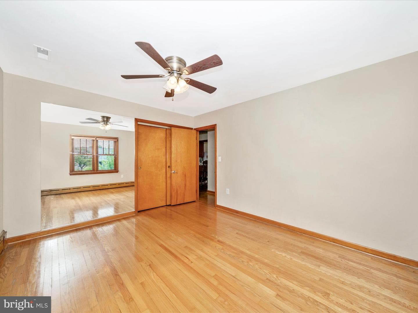 9523 Liberty Road photo 20