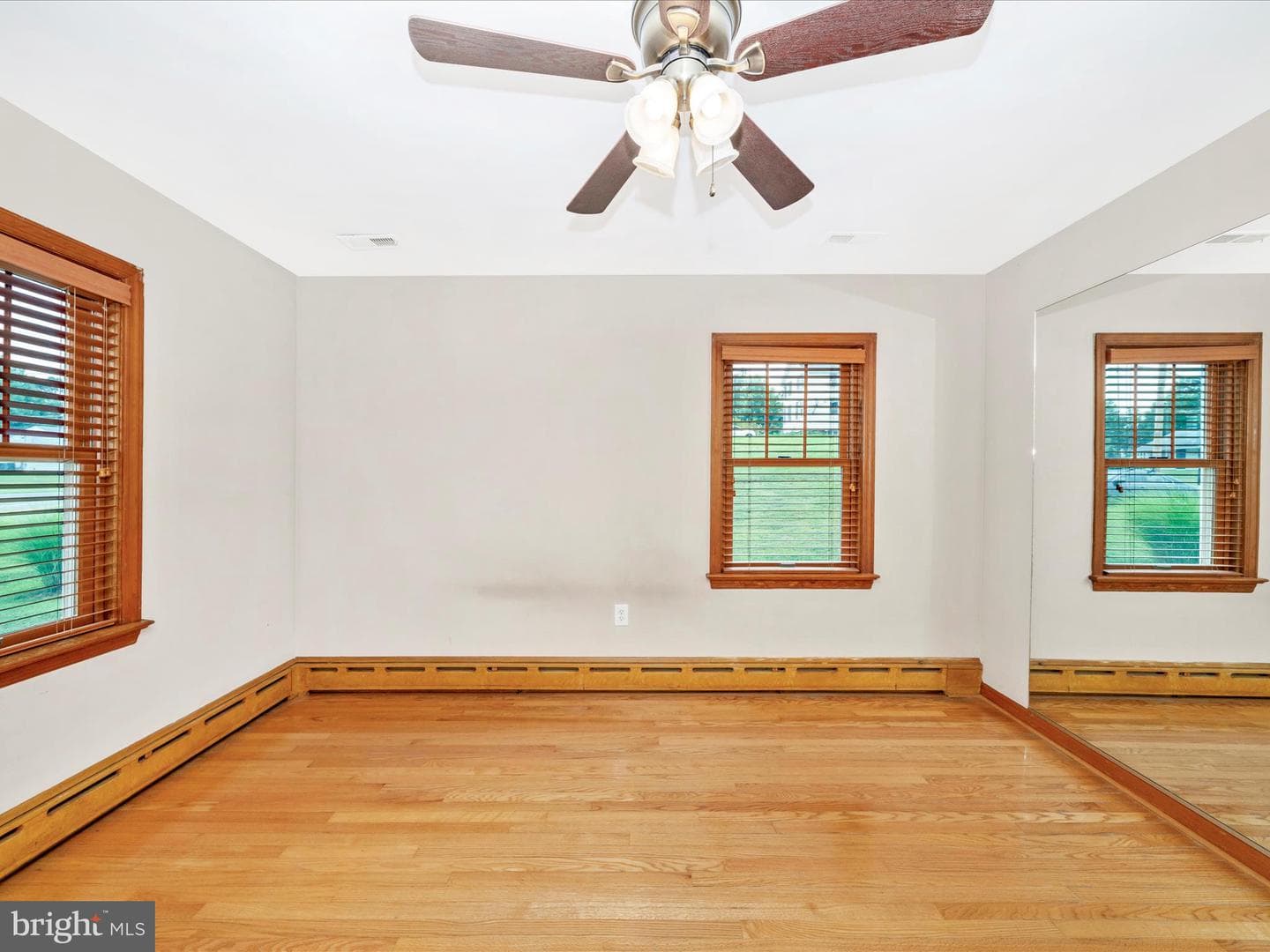 9523 Liberty Road photo 23