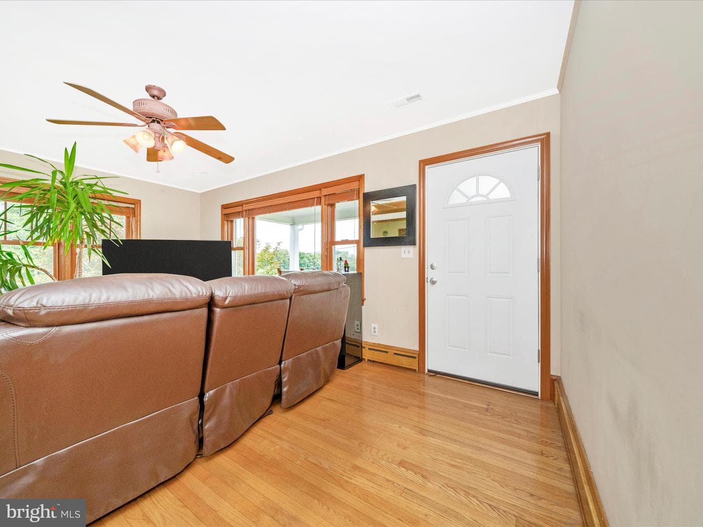 9523 Liberty Road photo 3