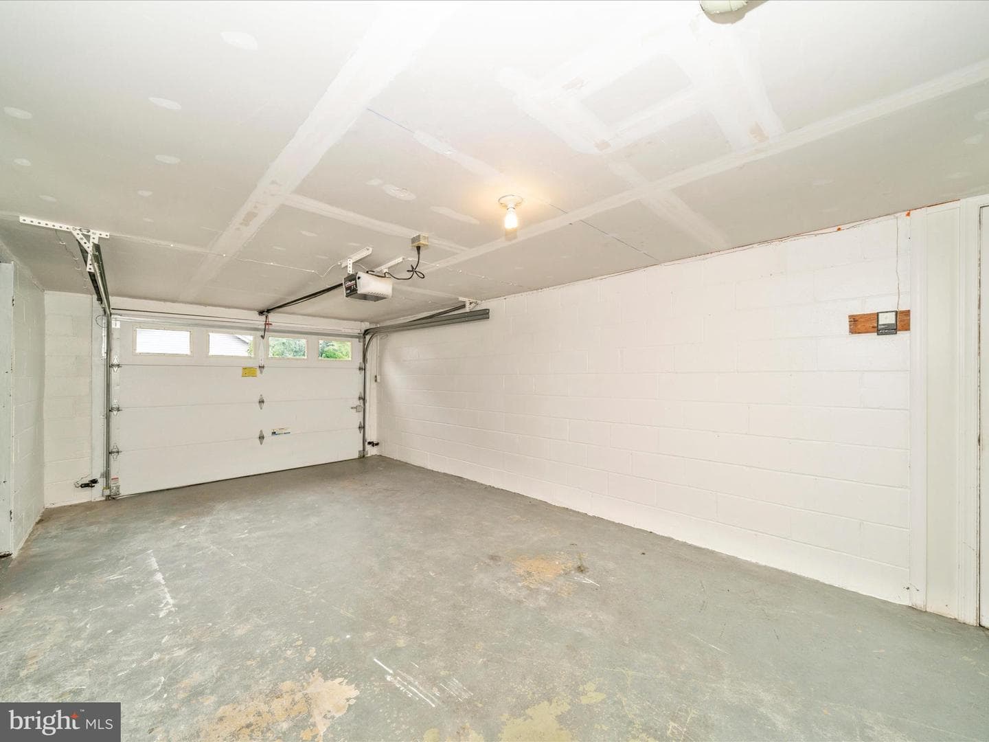 9523 Liberty Road photo 38