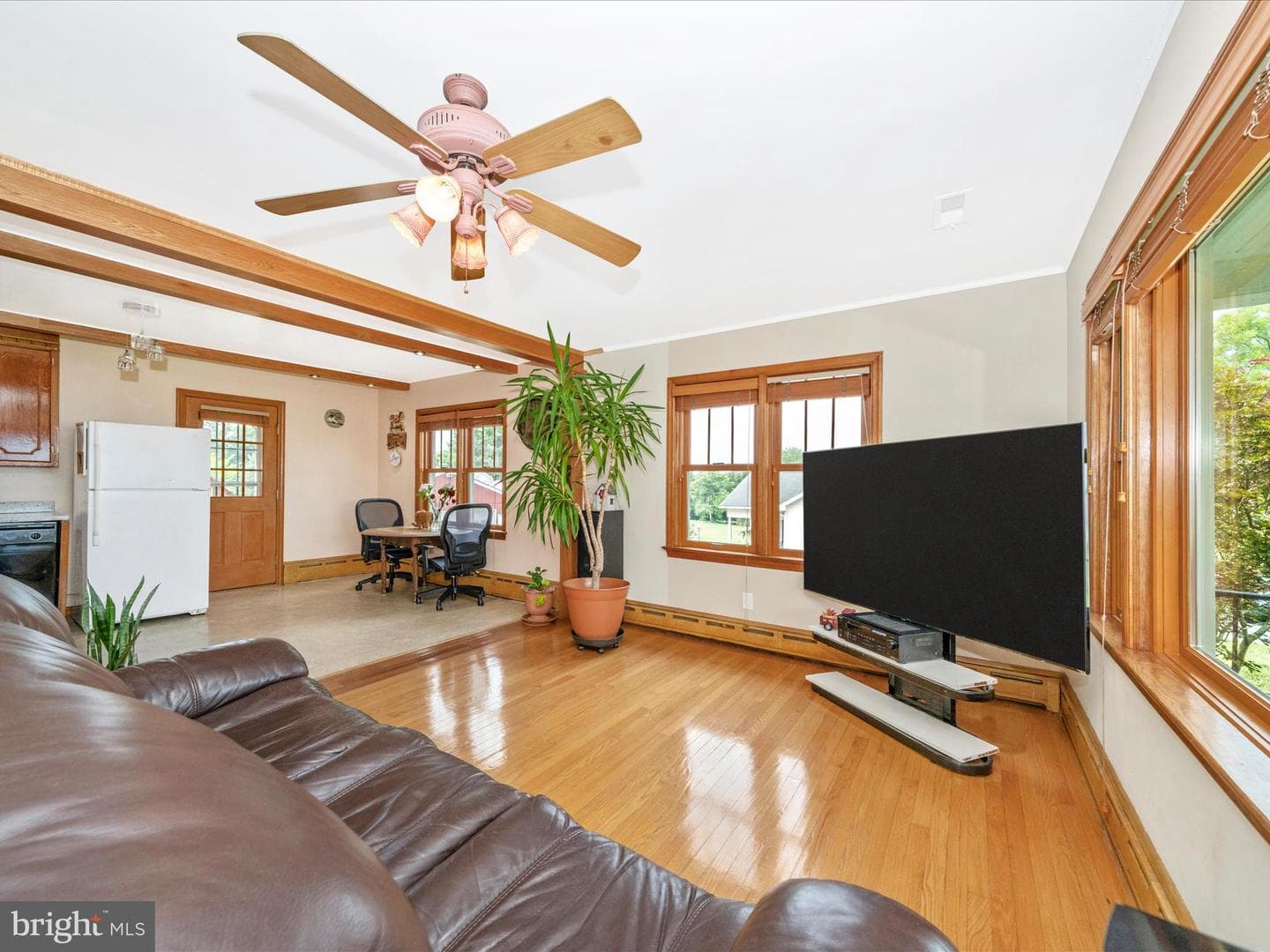 9523 Liberty Road photo 4