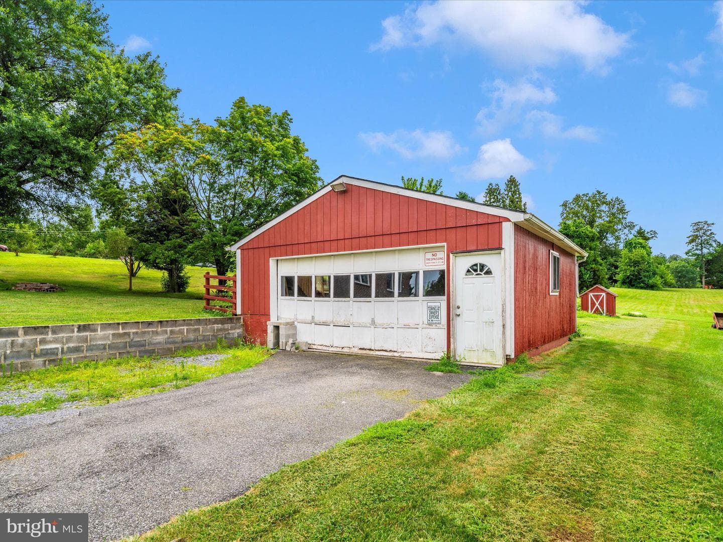 9523 Liberty Road photo 43