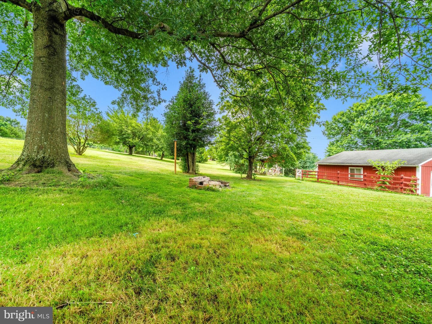 9523 Liberty Road photo 47