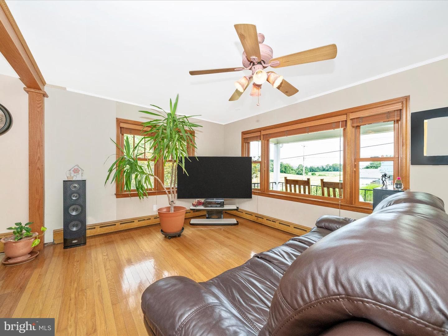 9523 Liberty Road photo 6