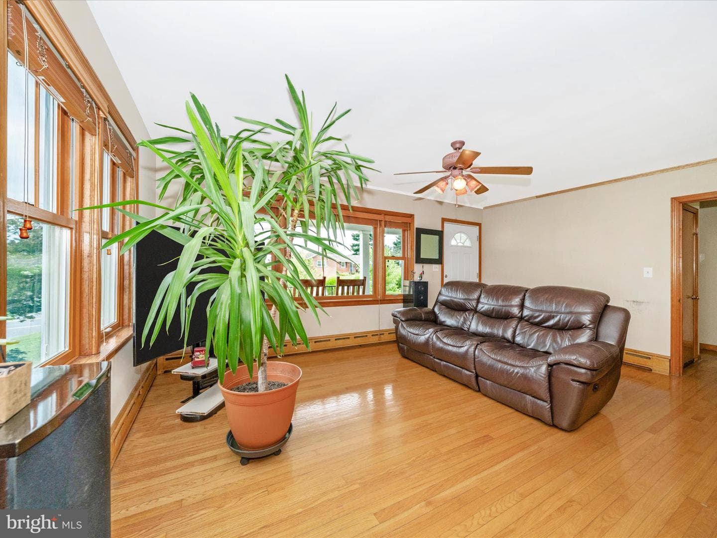 9523 Liberty Road photo 8