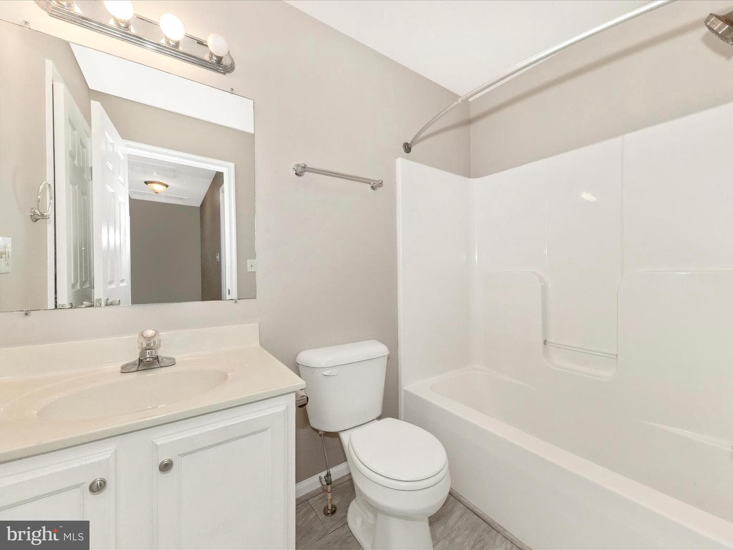 17 Terrace Avenue photo 35