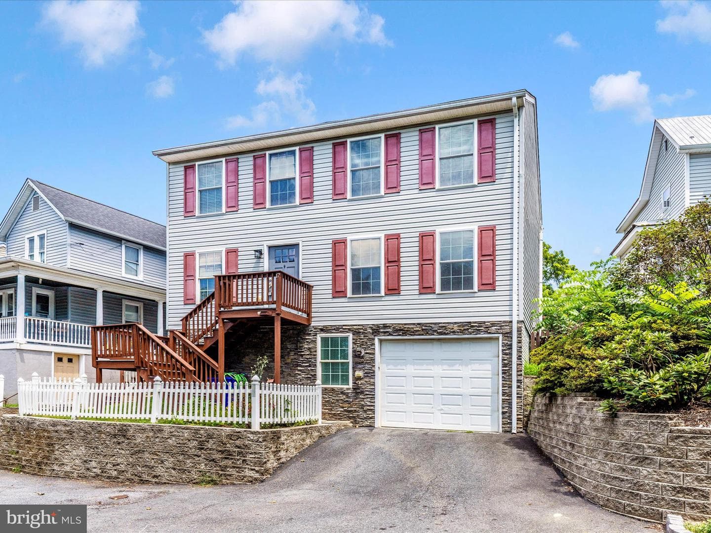 17 Terrace Avenue photo 45