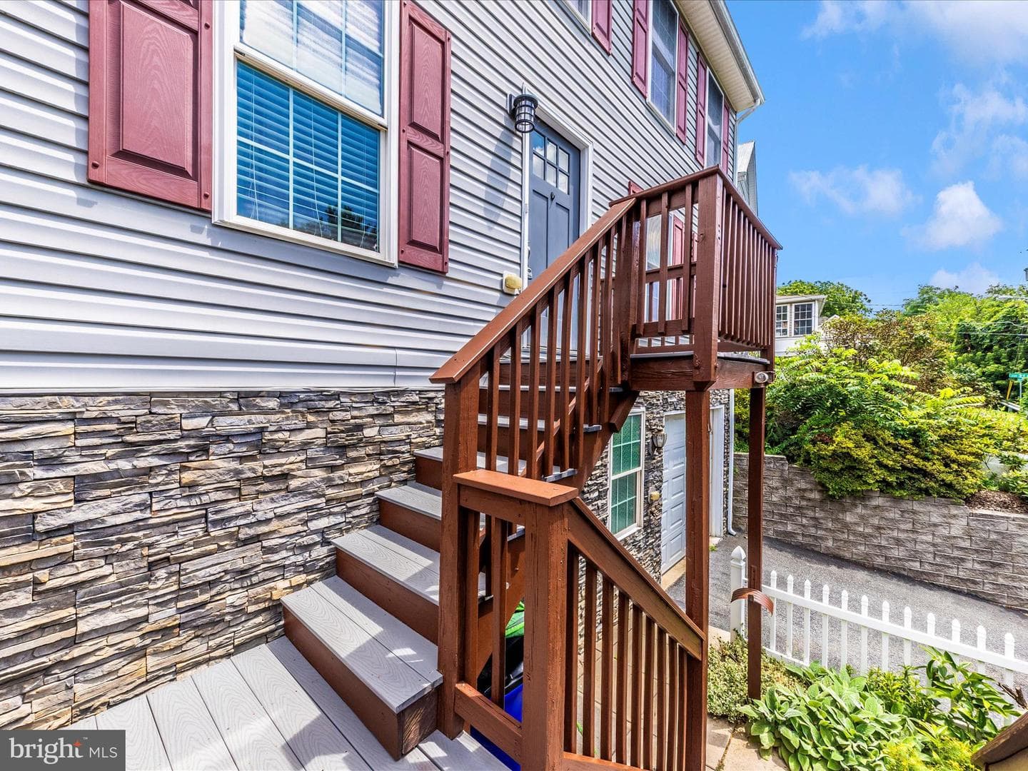 17 Terrace Avenue photo 47