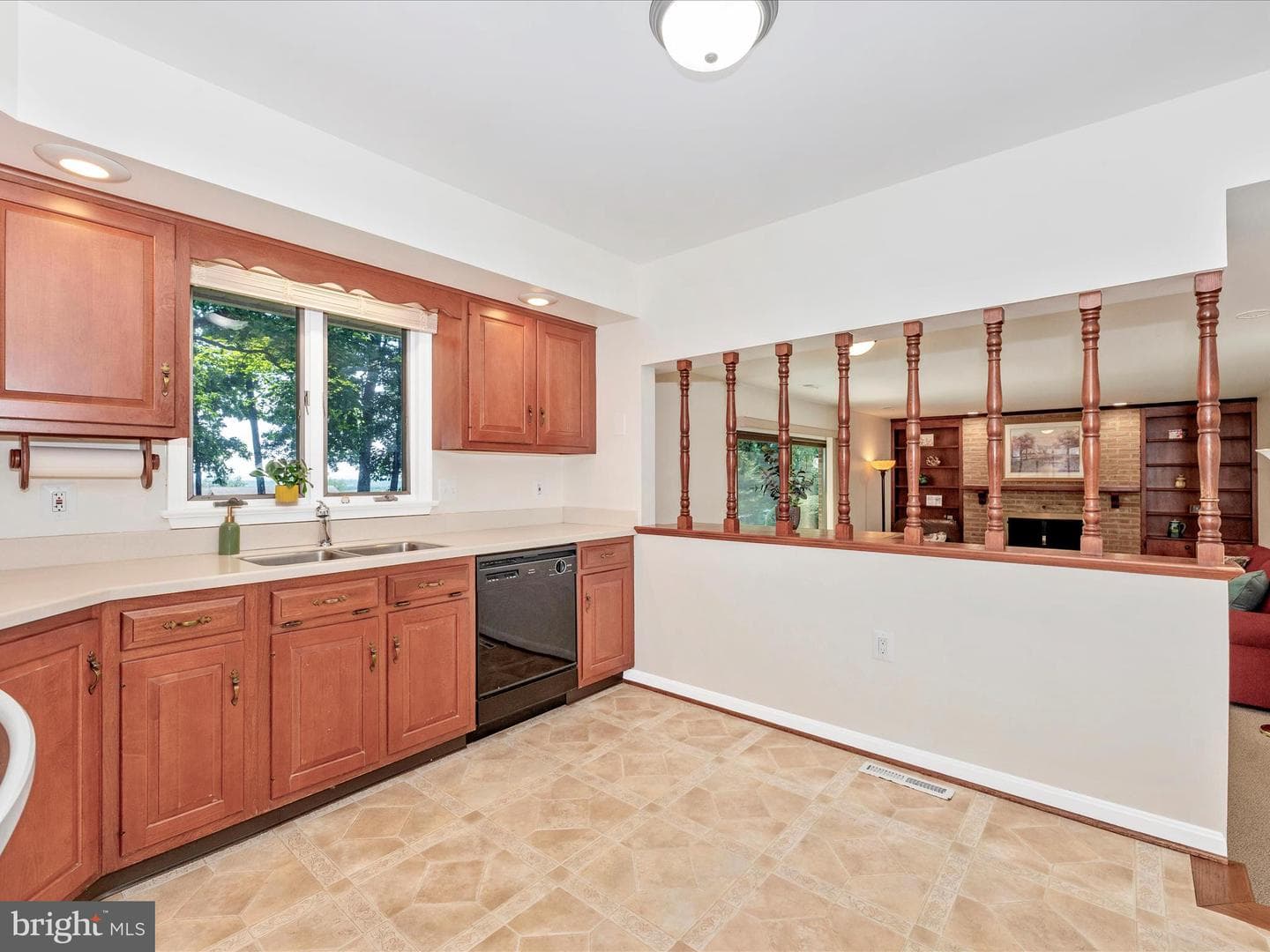 5018 Camelback Lane photo 13
