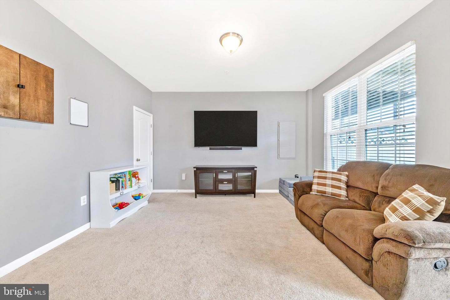 6394 Betty Linton Lane photo 5