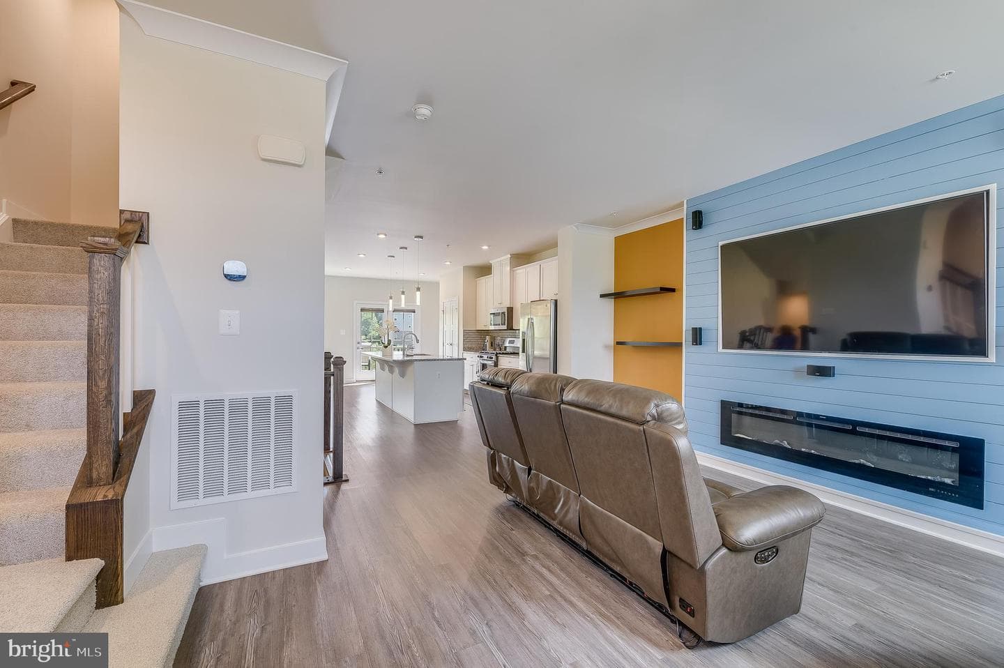 5851 Pecking Stone Street photo 3