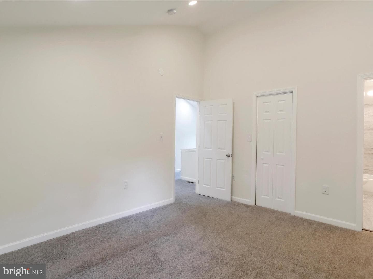 245 Knoxville Road photo 23