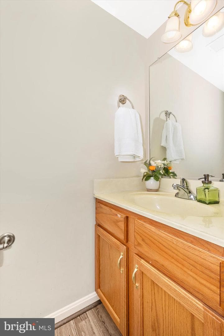 5655 Tessie Court photo 17
