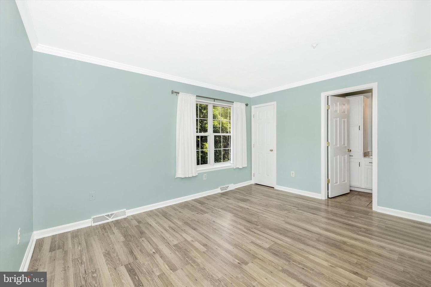 5655 Tessie Court photo 30