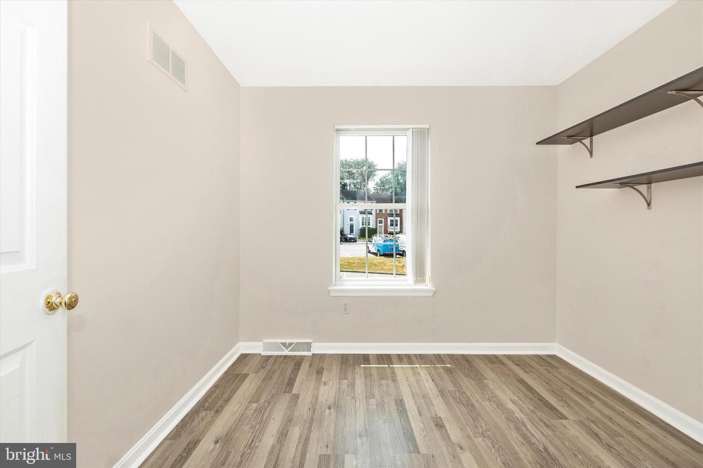 5655 Tessie Court photo 32