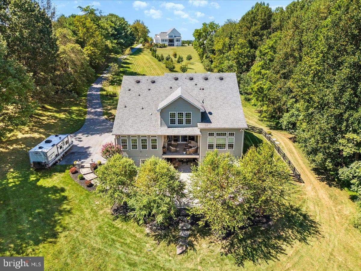 3607 Moline Court photo 6