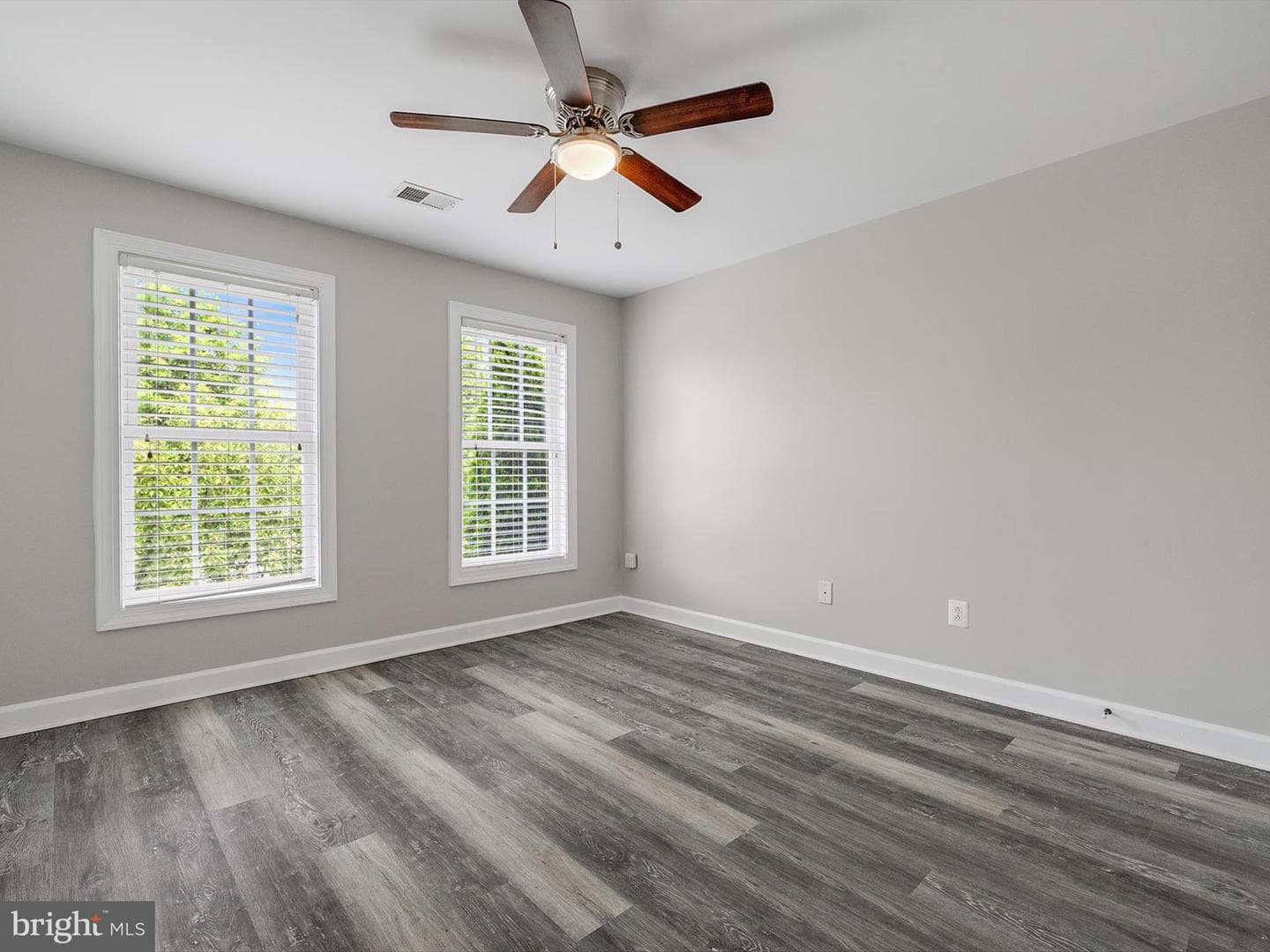 4006 Belgrave Circle photo 32