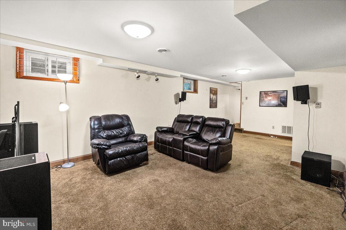 7379 Freestate Drive photo 24