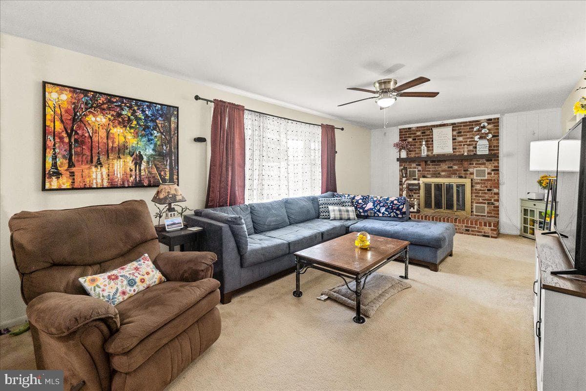 7379 Freestate Drive photo 4