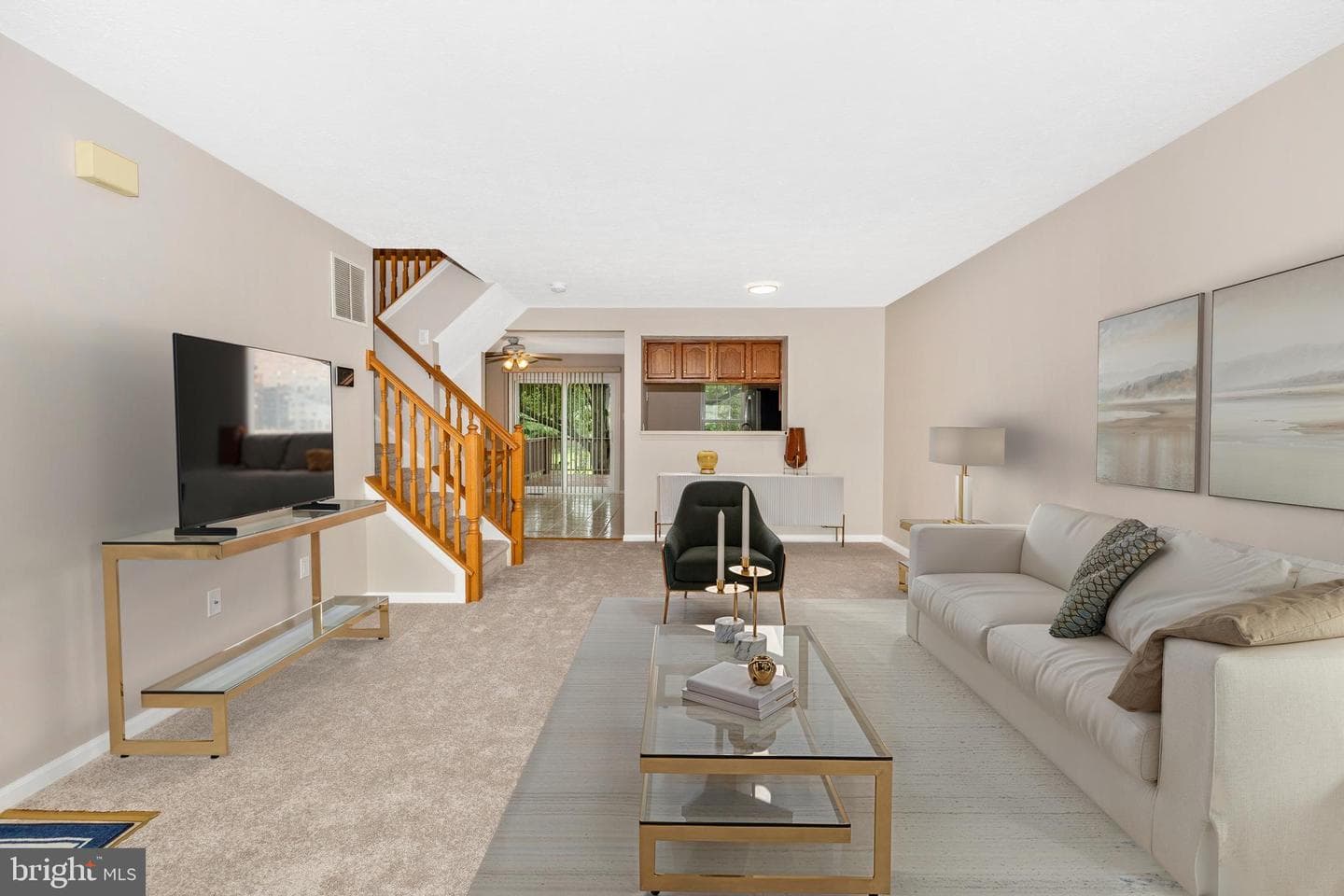 5220 Earles Court photo 2
