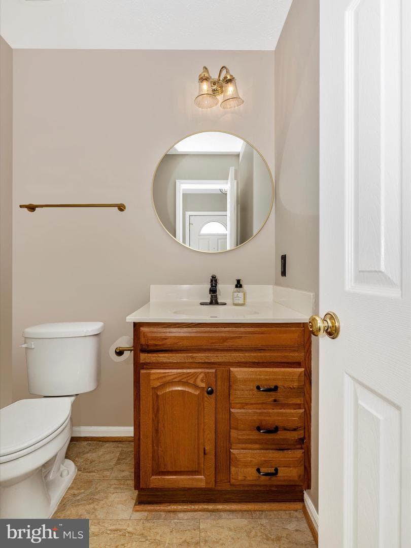 5220 Earles Court photo 6