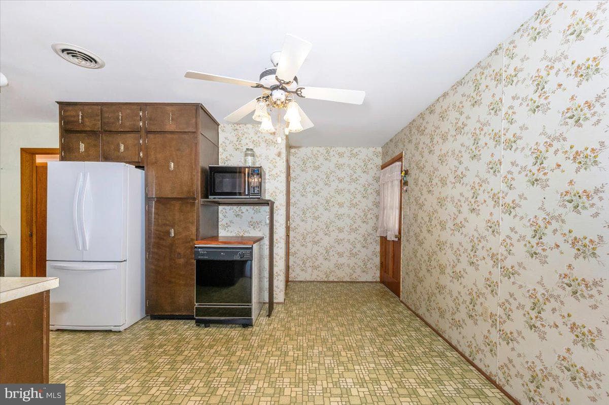 3901 Shadywood Court photo 10