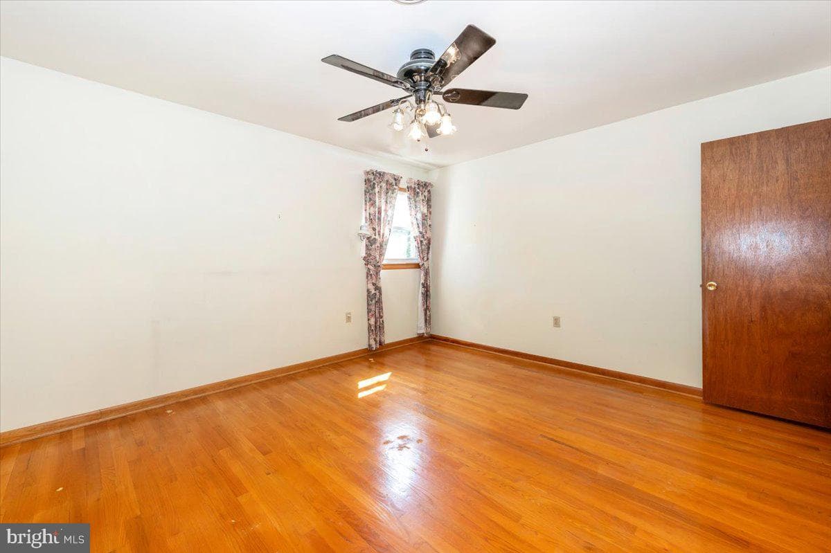 3901 Shadywood Court photo 17