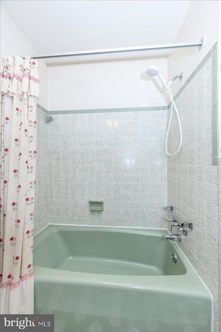 3901 Shadywood Court photo 25