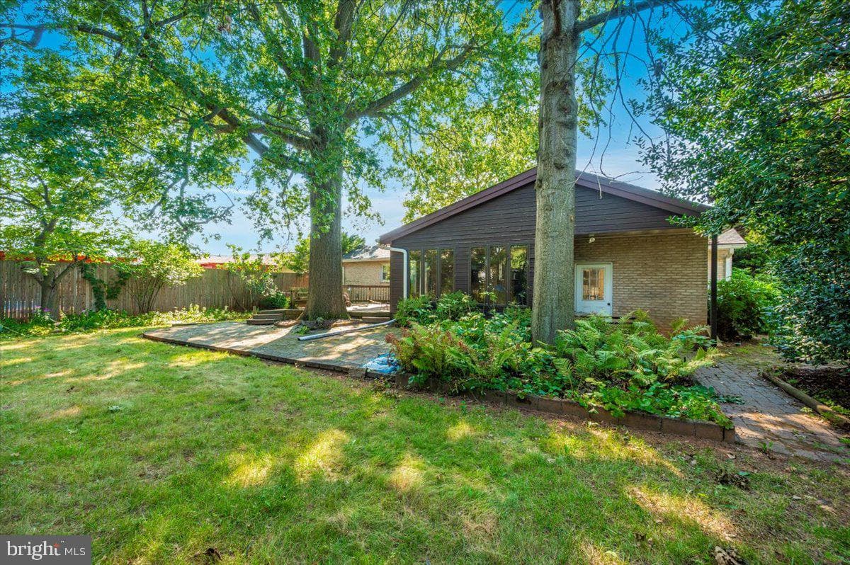 3901 Shadywood Court photo 44