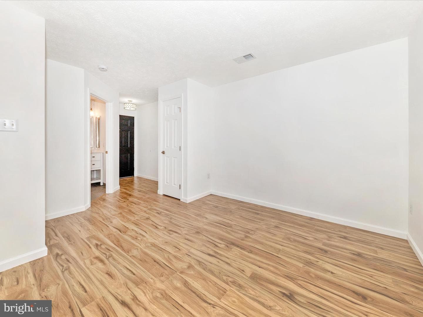 902 Blue Leaf Court #8 2d photo 14