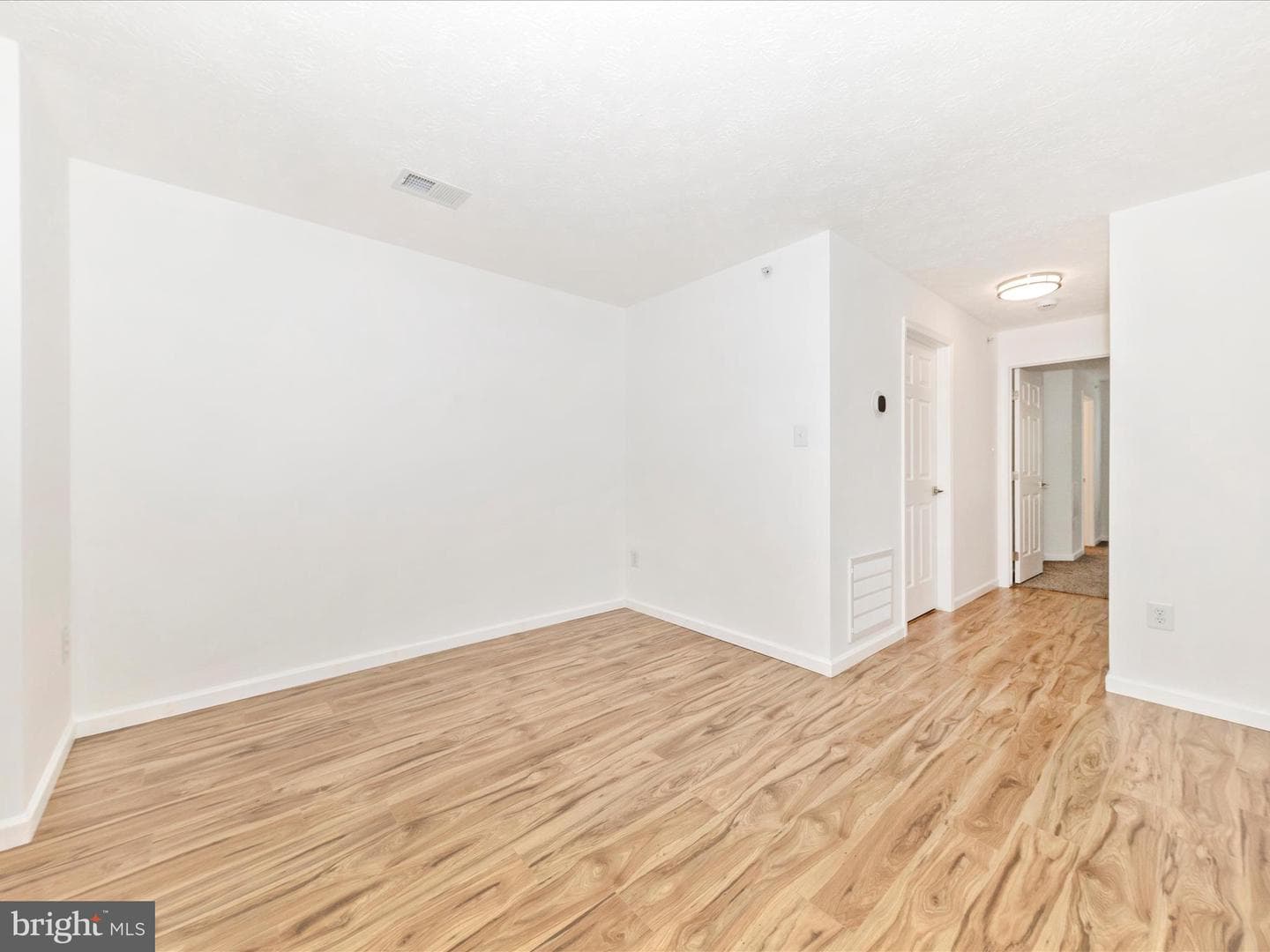 902 Blue Leaf Court #8 2d photo 15