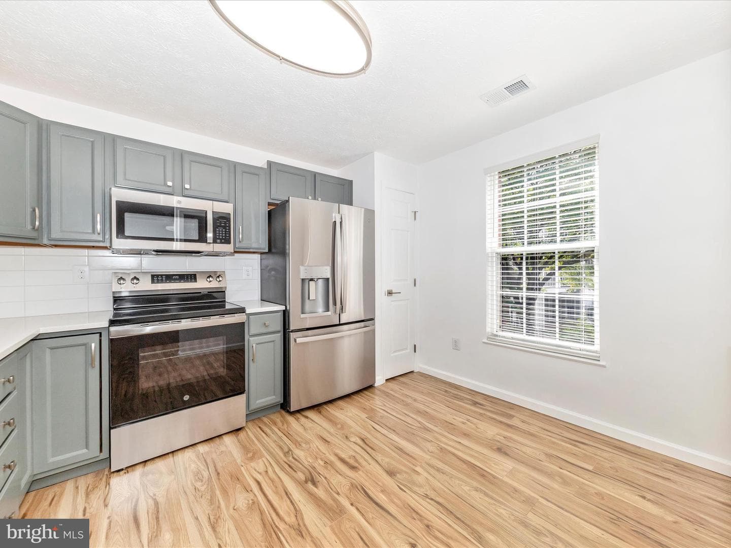 902 Blue Leaf Court #8 2d photo 17