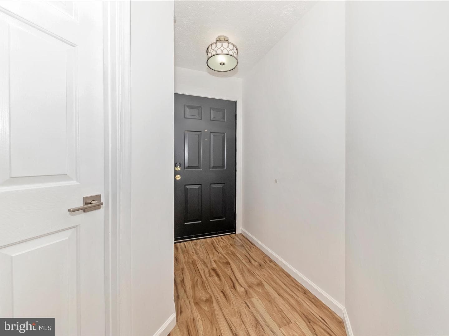 902 Blue Leaf Court #8 2d photo 2