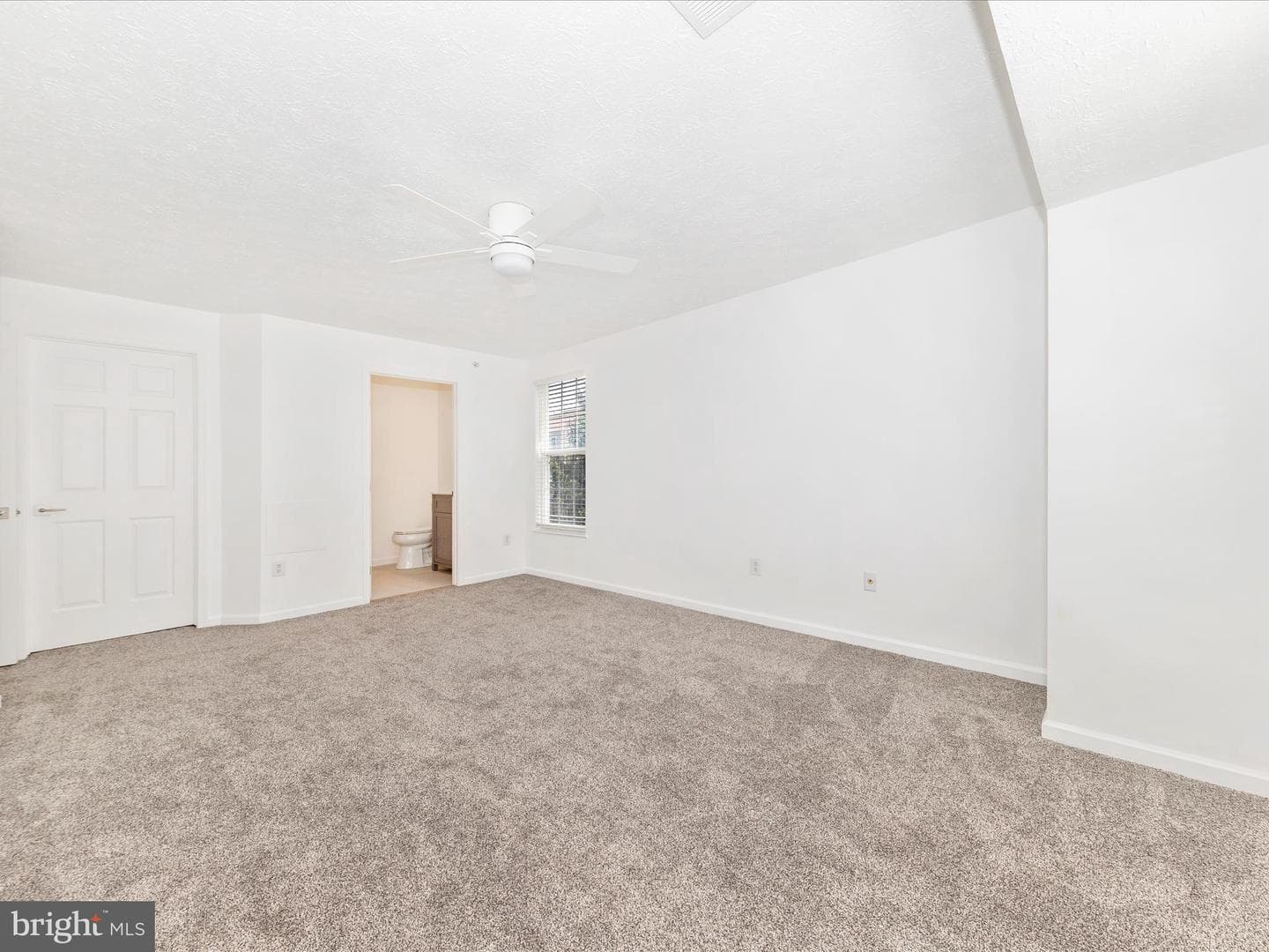 902 Blue Leaf Court #8 2d photo 27