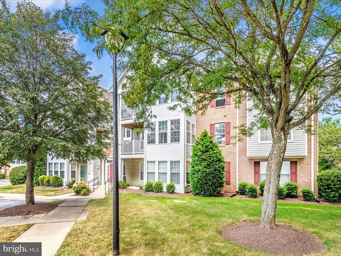 902 Blue Leaf Court #8 2d photo 40