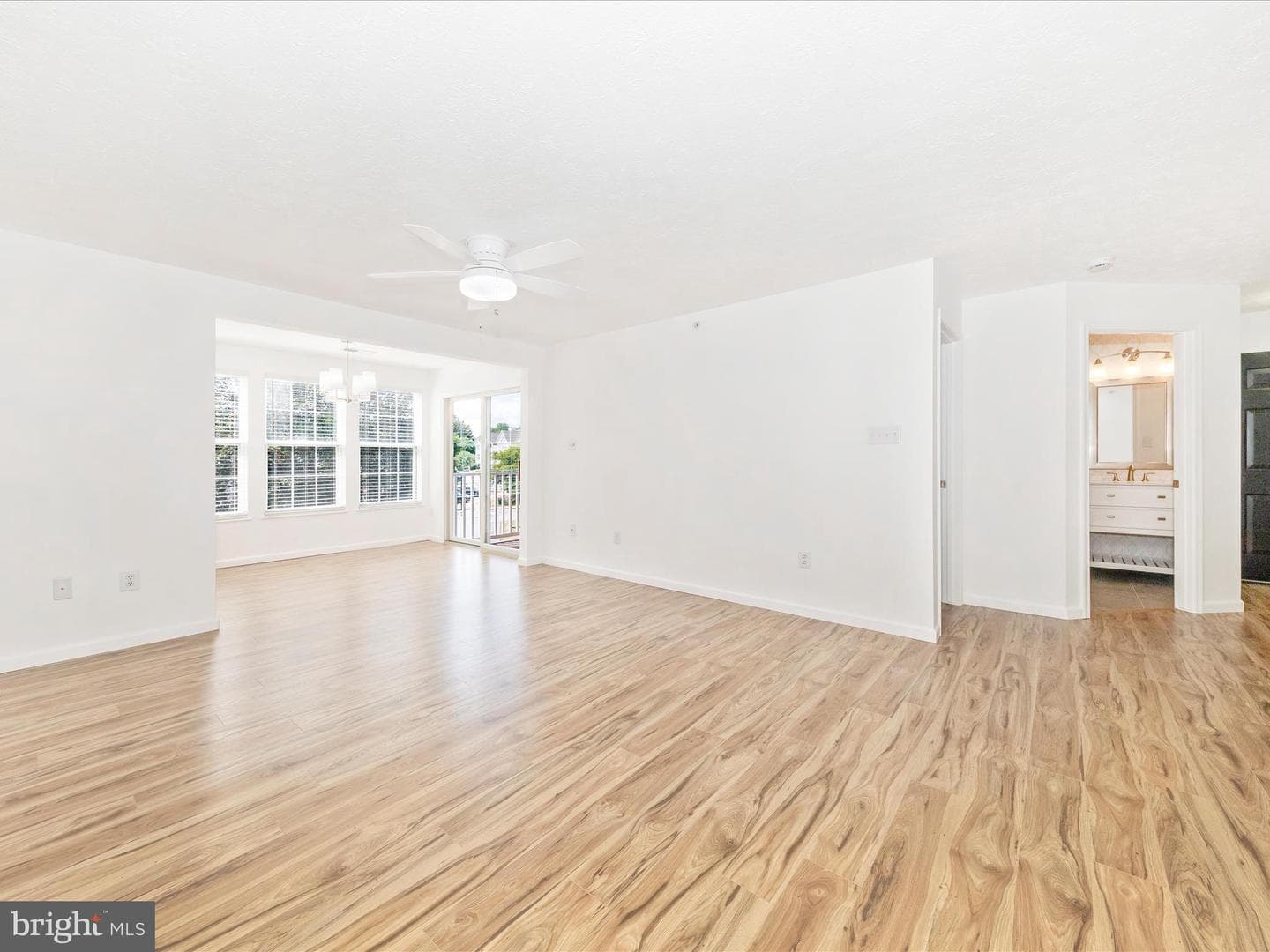 902 Blue Leaf Court #8 2d photo 5