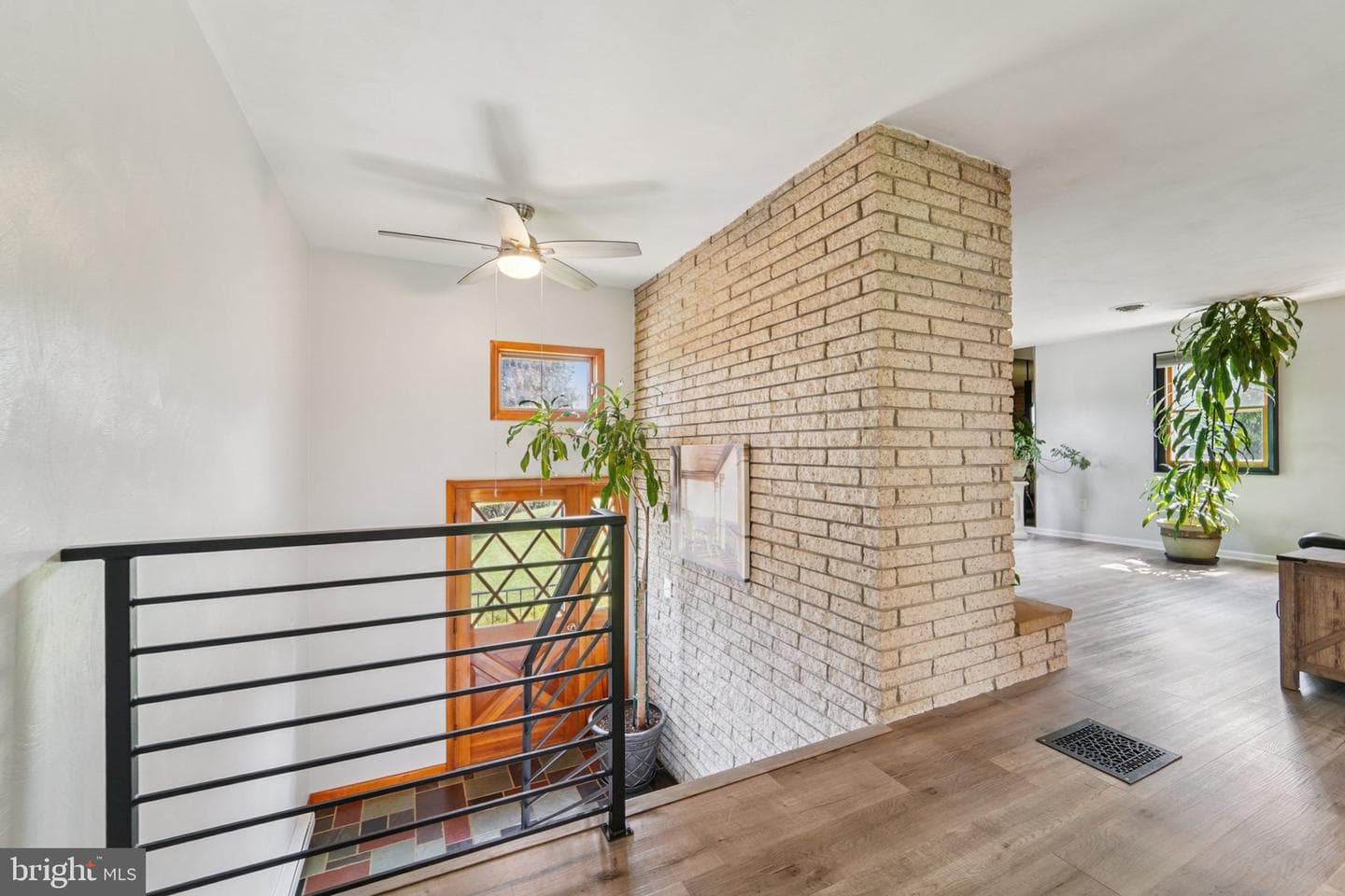 13714 Hillside Avenue photo 10