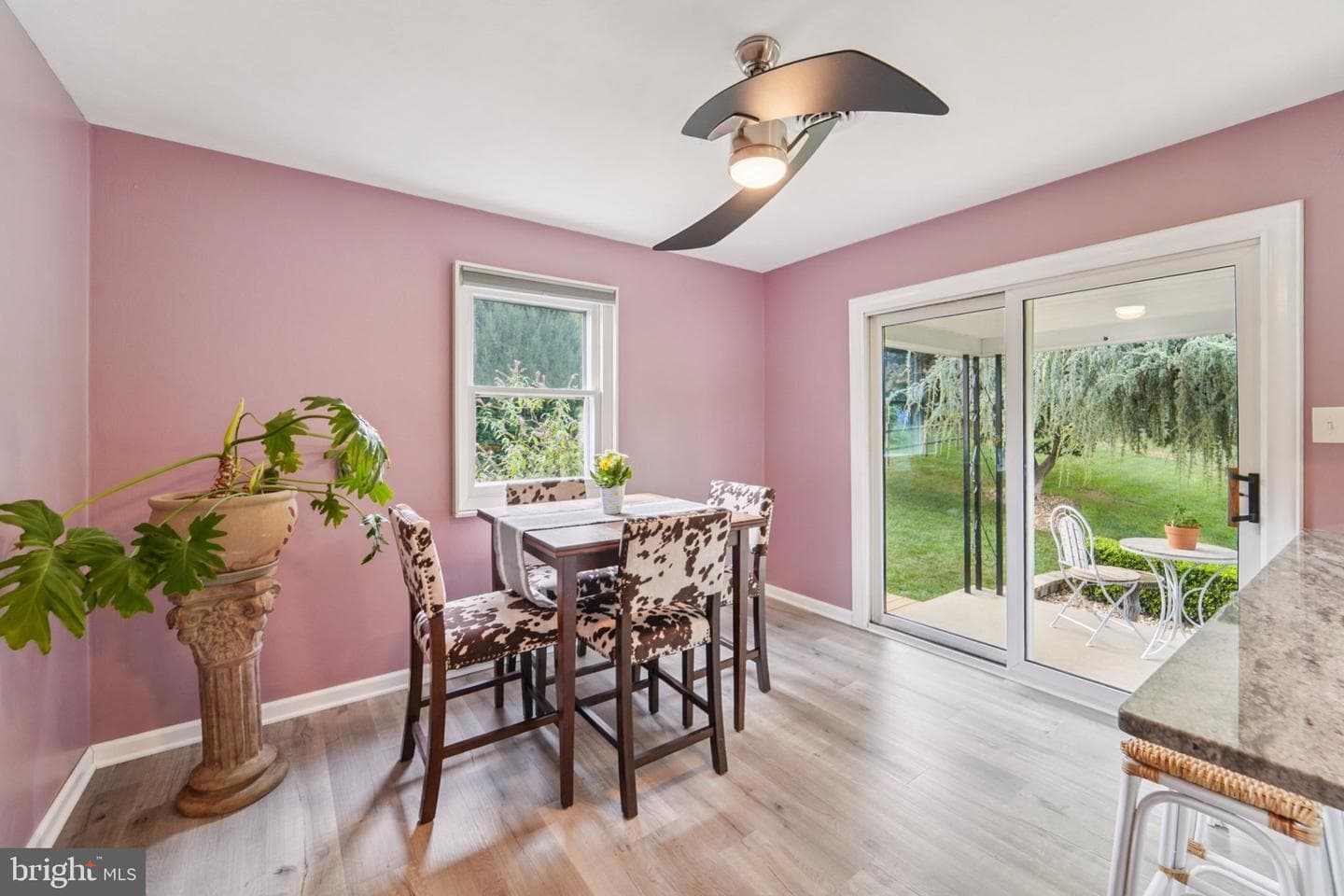 13714 Hillside Avenue photo 13