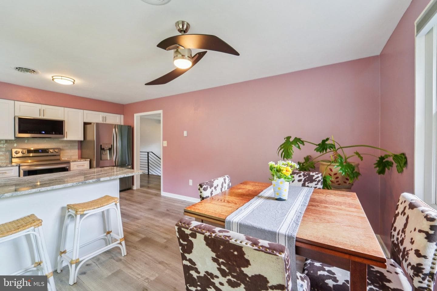 13714 Hillside Avenue photo 14