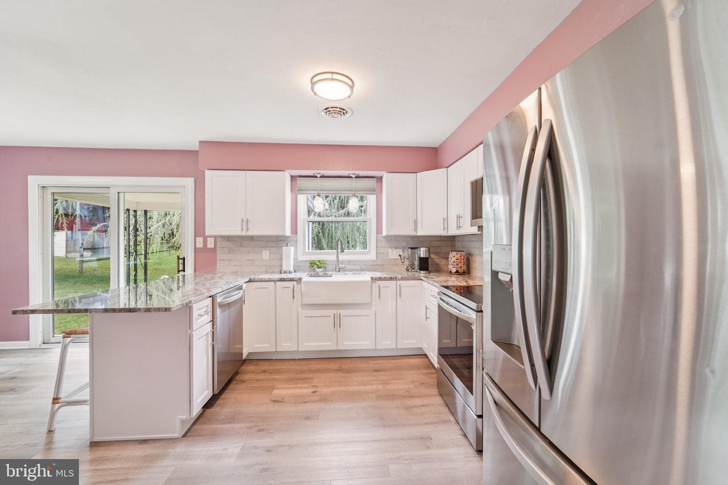 13714 Hillside Avenue photo 17