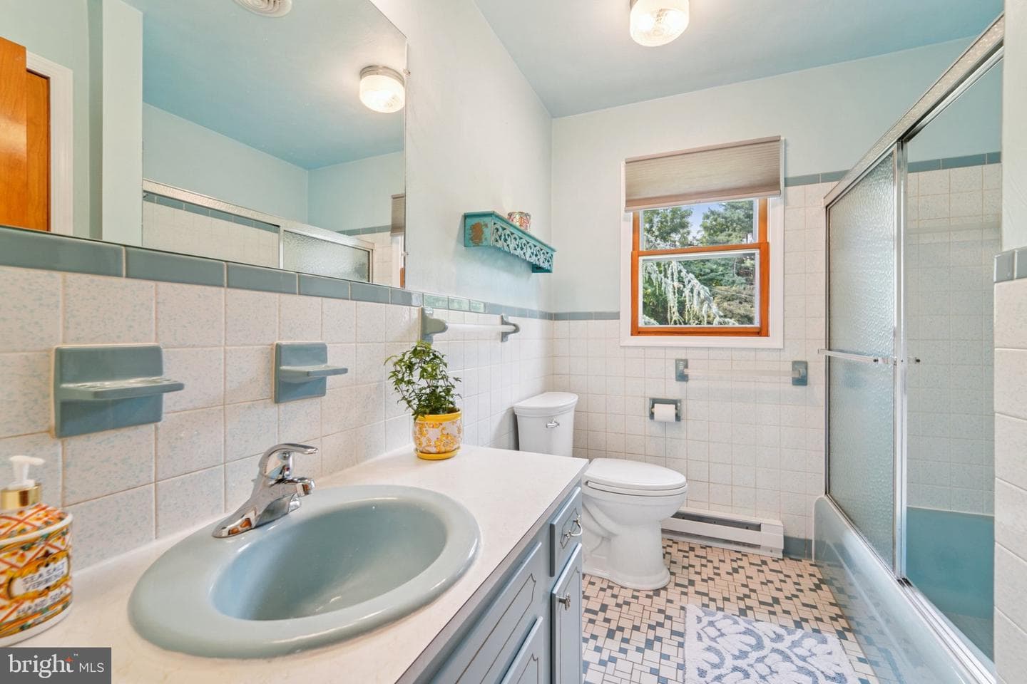 13714 Hillside Avenue photo 19