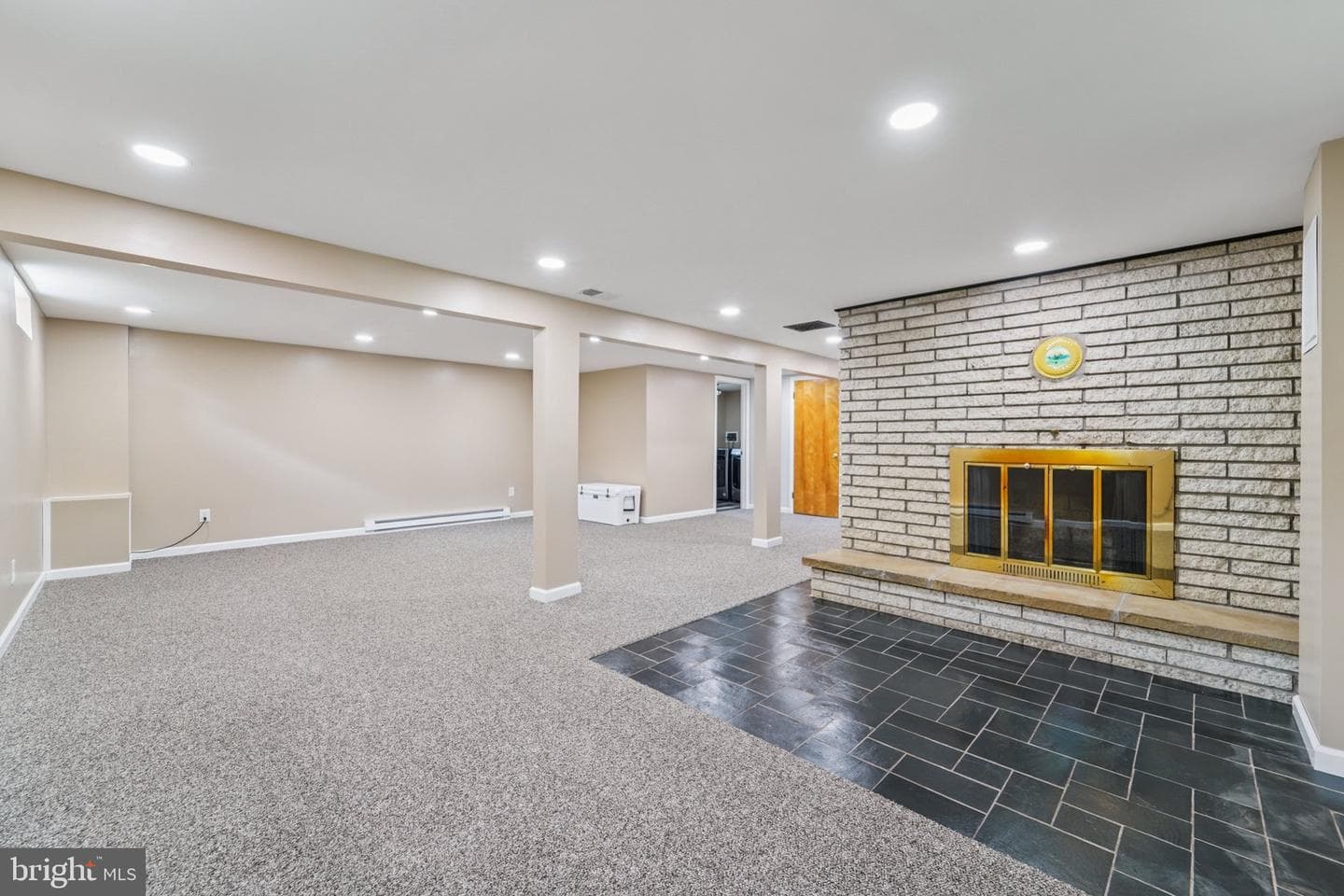 13714 Hillside Avenue photo 26