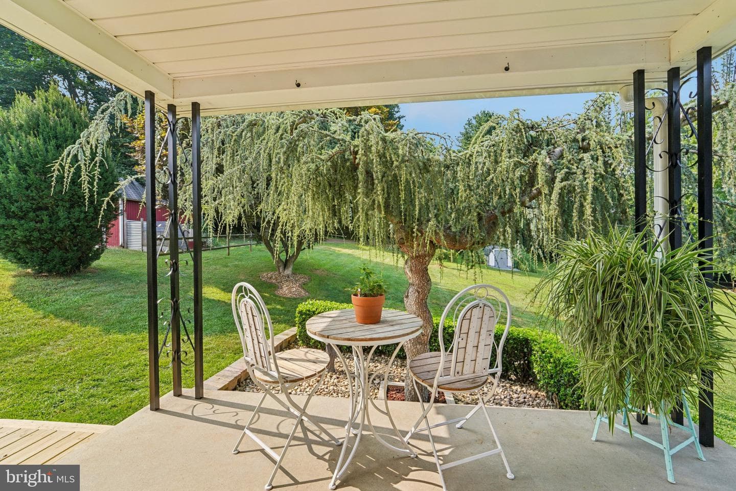 13714 Hillside Avenue photo 29