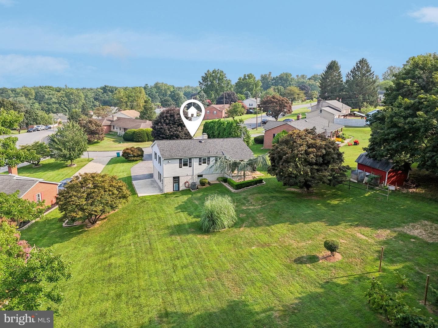 13714 Hillside Avenue photo 3